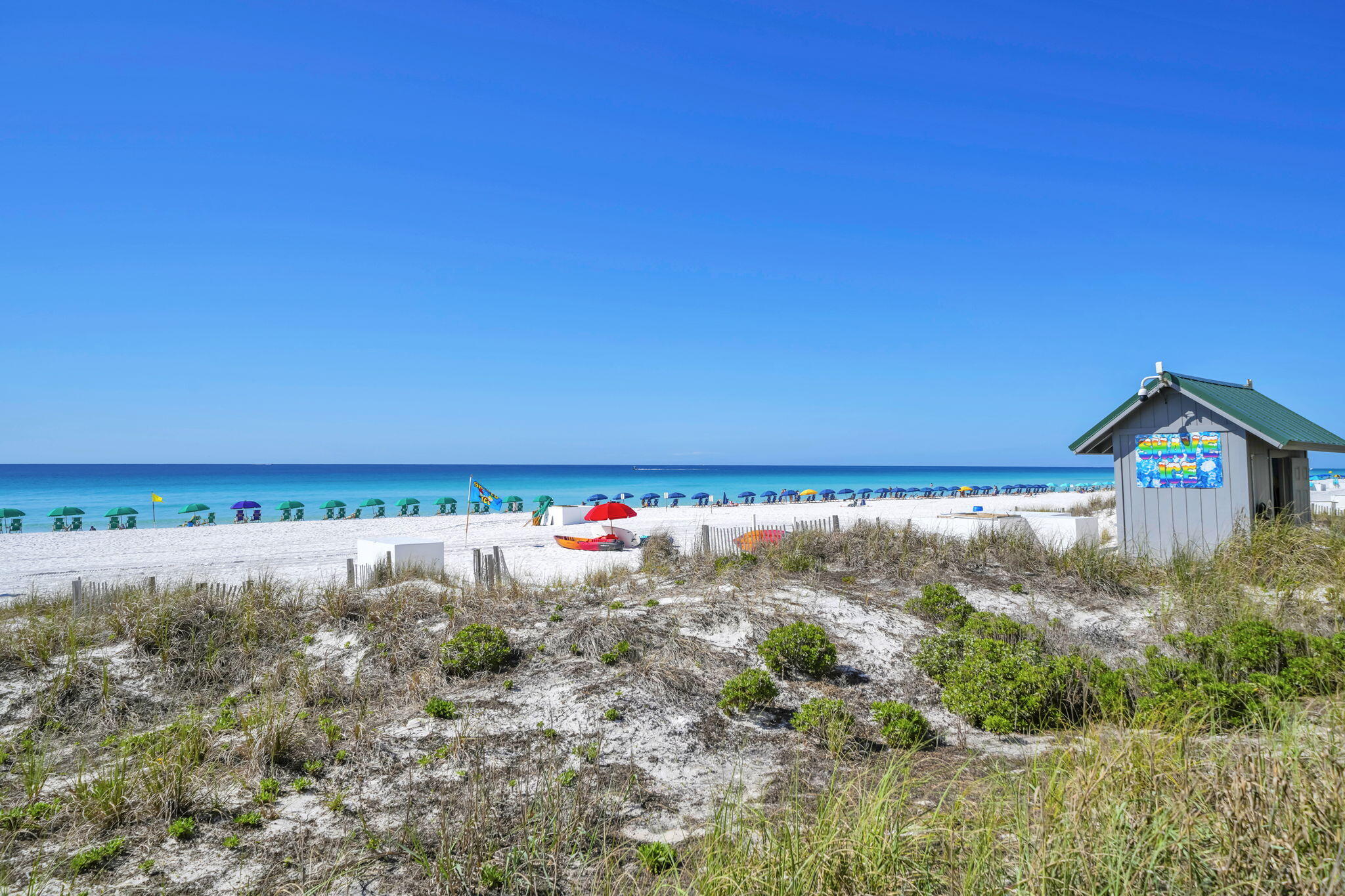 EMERALD TOWERS CONDO - Residential