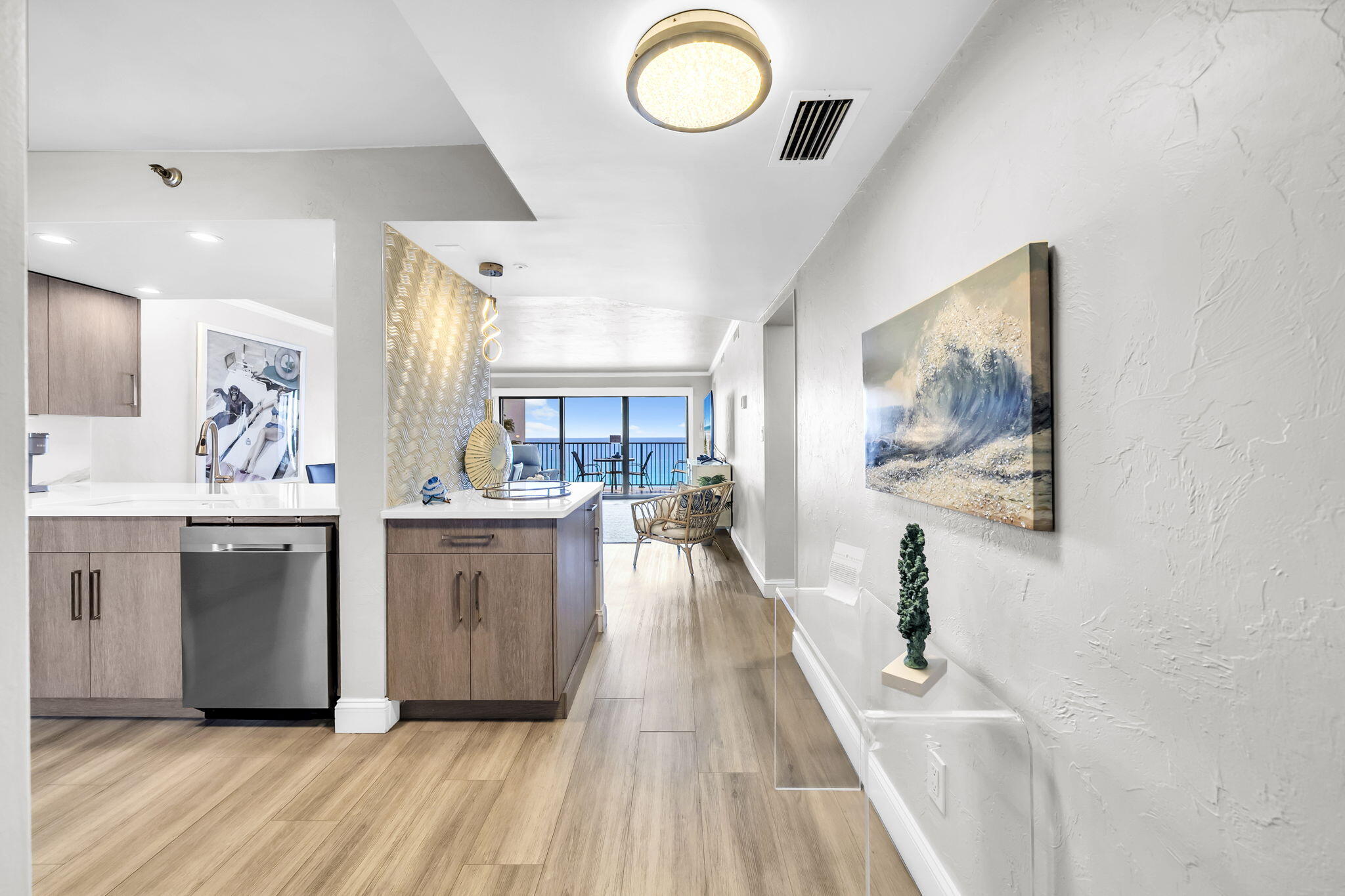 EMERALD TOWERS CONDO - Residential