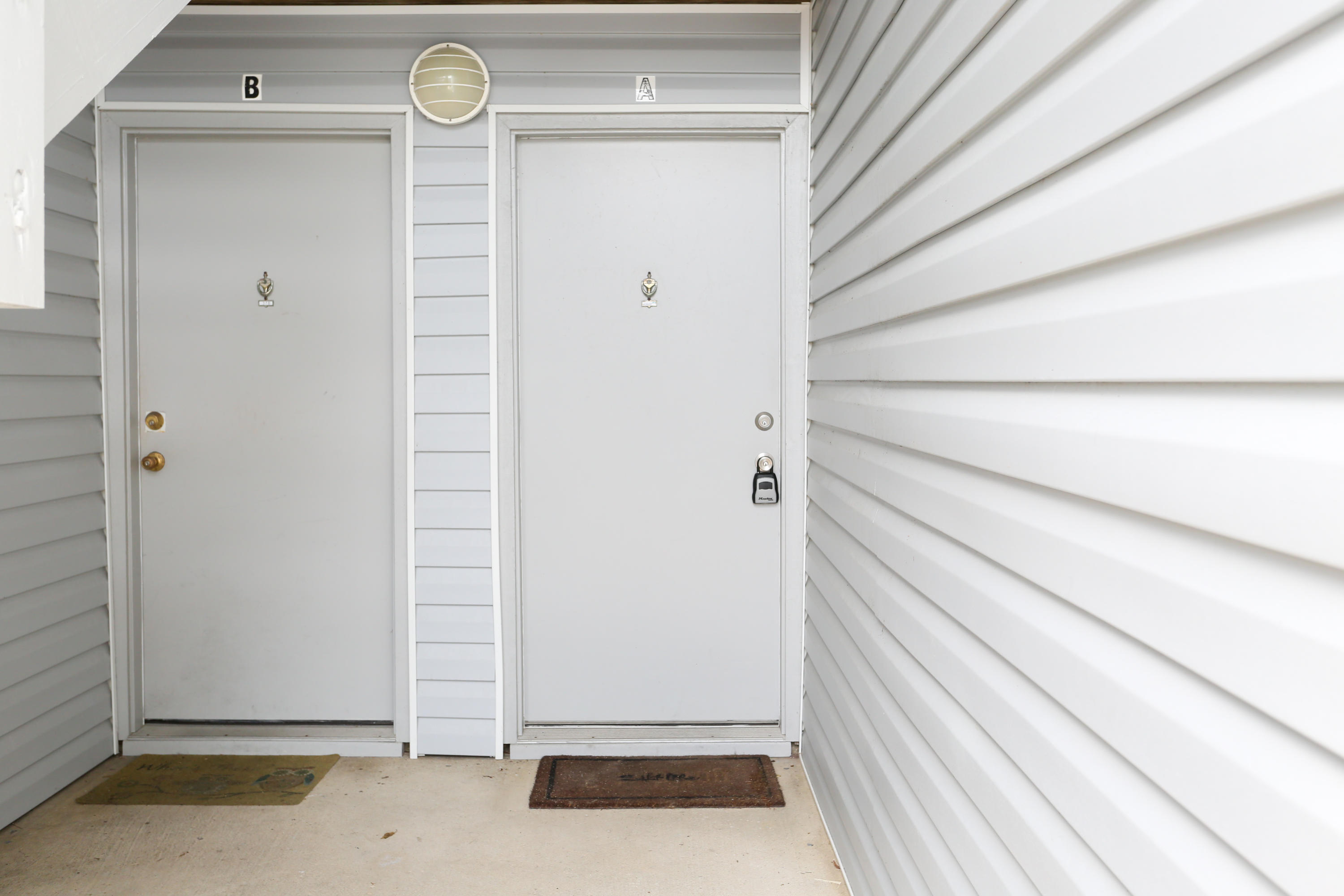 FINISTERRA CONDO - Residential