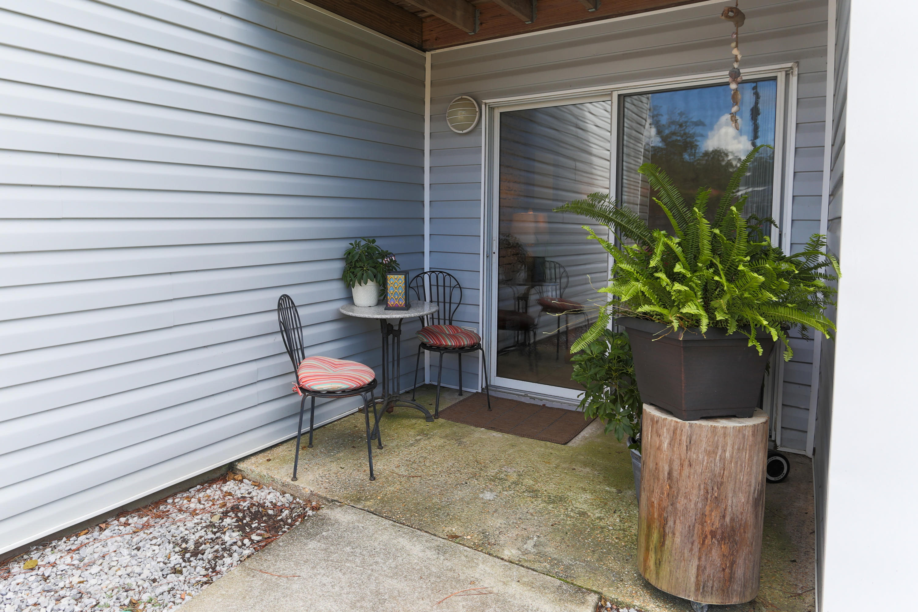 FINISTERRA CONDO - Residential