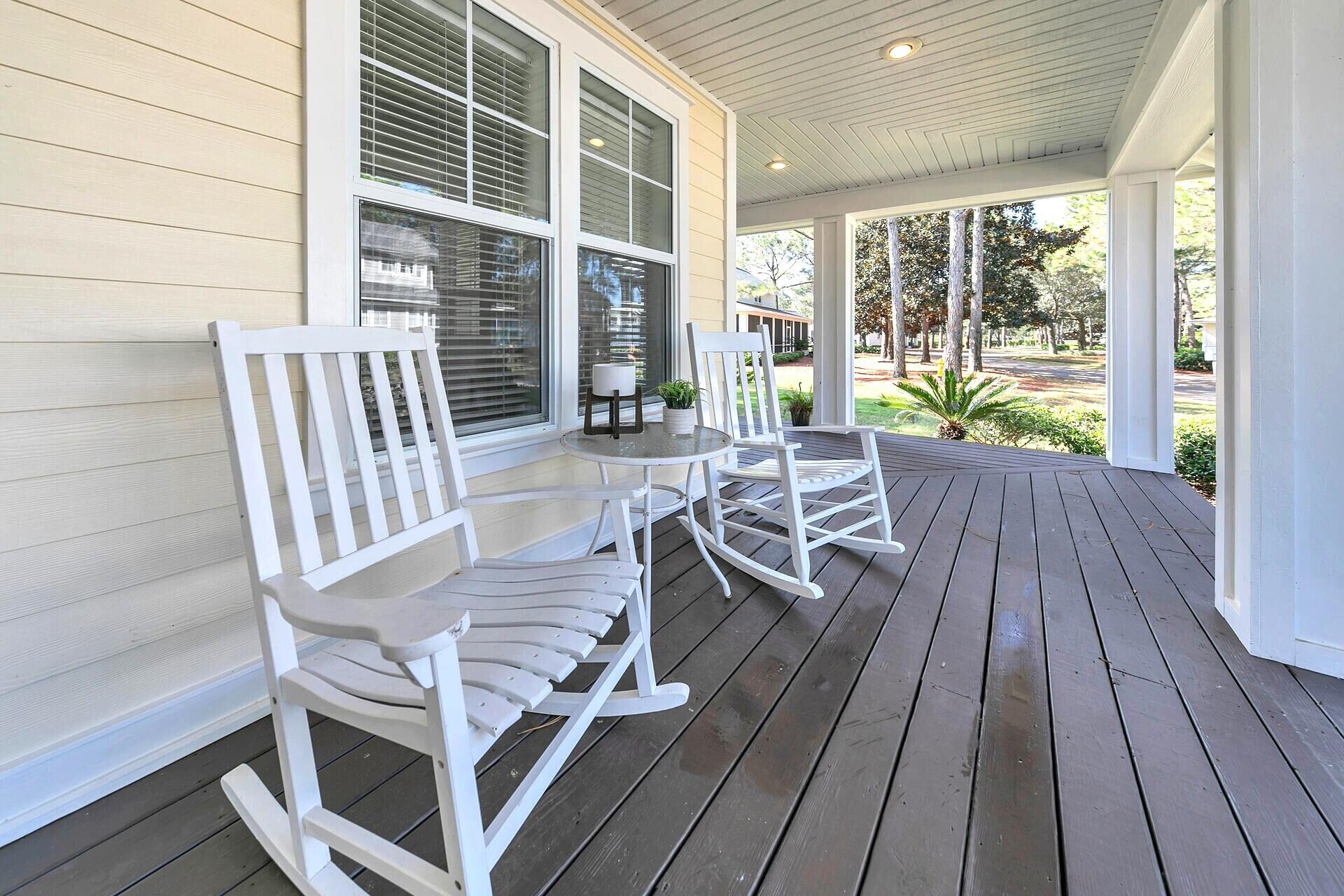LAUREL GROVE - Residential