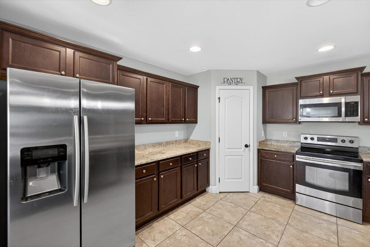 TRAILWOOD ESTATES - Residential