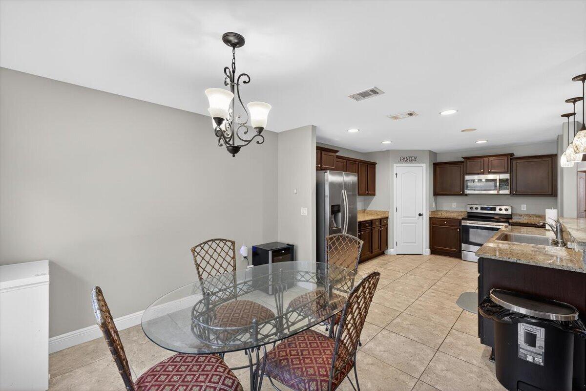 TRAILWOOD ESTATES - Residential