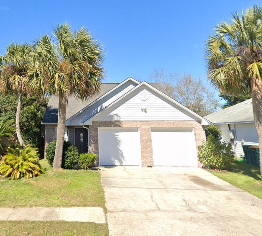 HOLIDAY SAVINGS! Seller is offering to pay $8000 towards closing costs or temporary rate buy down. Beautiful 3/2 Heart of Destin Home is the largest floor plan in Coventry Corners just around the corner from the Destin Harbor, HarborWalk Village, restaurants, shopping, and Crab Island. Perfect open floor plan with primary bedroom and full  bath on the 1st floor, vaulted living room ceiling, NEW roof installed 2021, 2015 A/C, stainless appliances, 2021 carpet, new vanity and some new light fixtures. The 1 car garage also has washer/dryer hookup, storage space and gas water heater. Enclosed back yard great for entertaining. Location and priced perfectly!