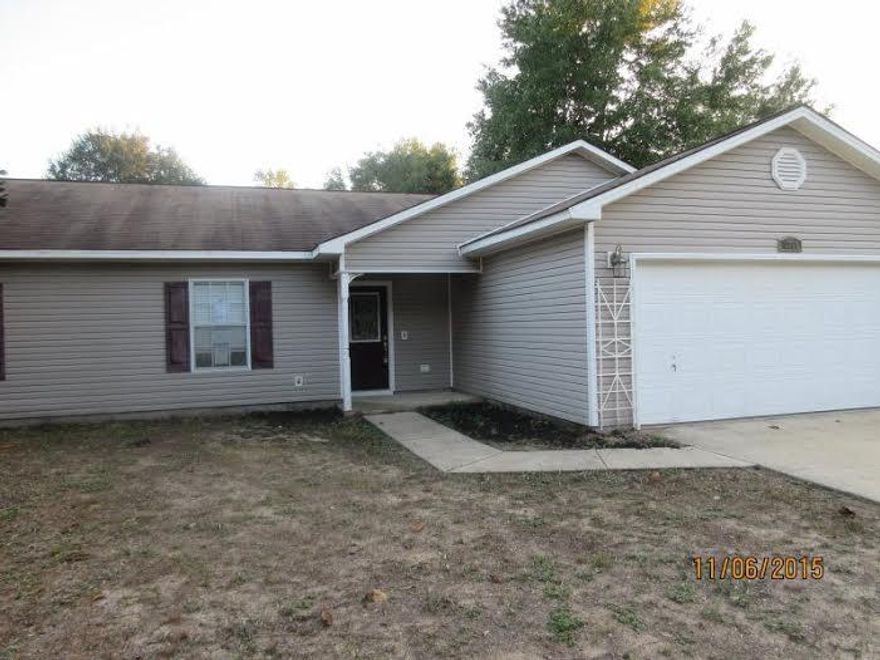 REO ***Accepted Offer in Place *** Large, corner lot. All kitchen cabinets have been replaced. Lighting has been upgraded. Master bath shower has been replaced. Large covered patio. Property does need work. DON'T WAIT...YOU'LL BE TOOO LATE!!!