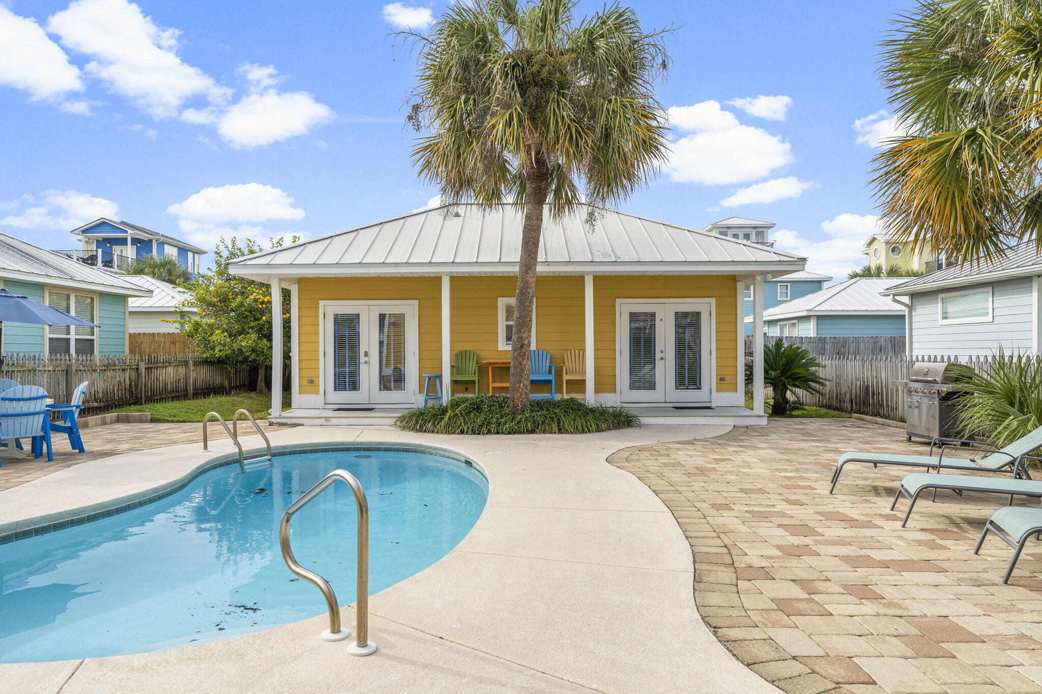 CRYSTAL BEACH - Residential