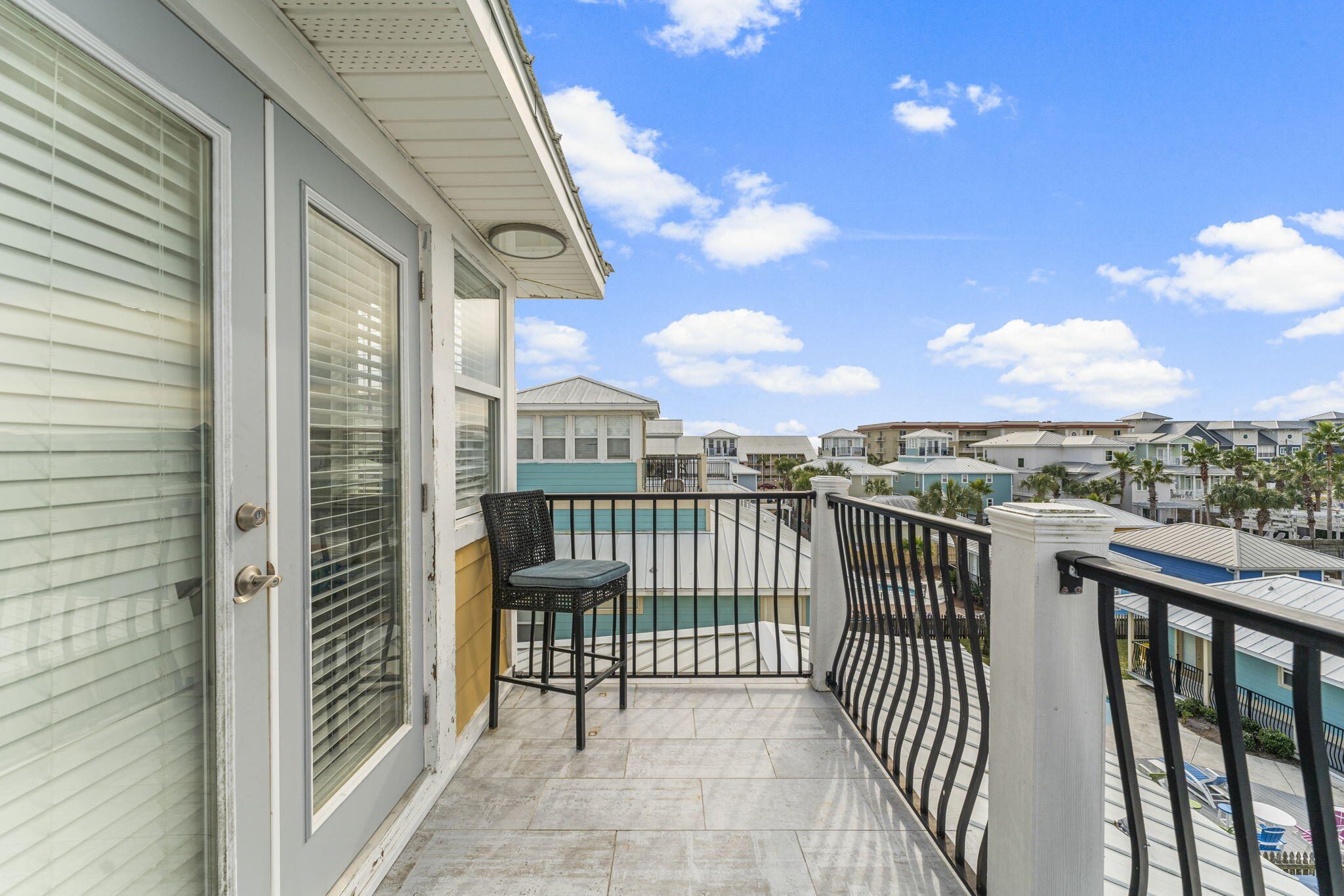 CRYSTAL BEACH - Residential