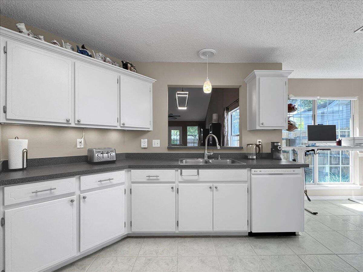 SANDY RIDGE ESTATES - Residential