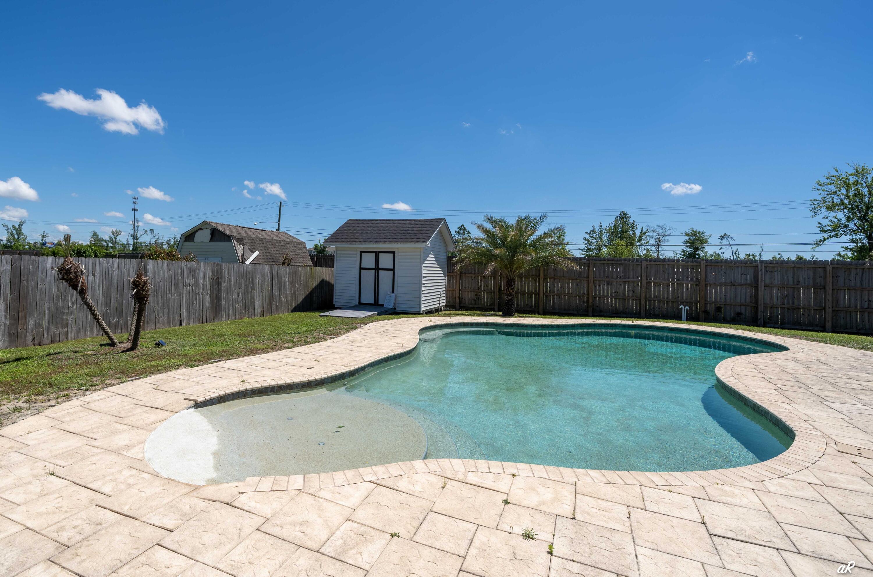DERBY WOODS - Residential