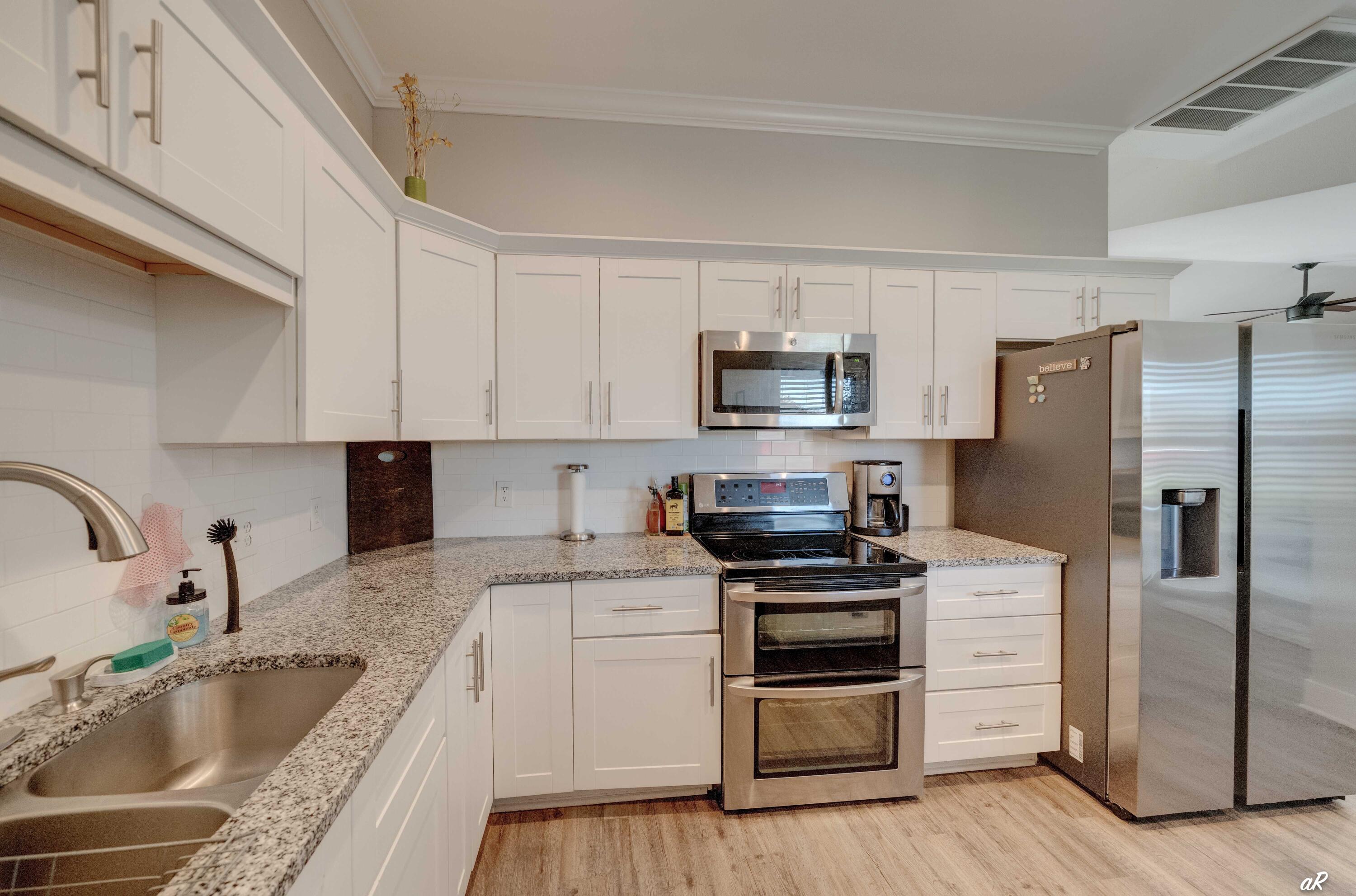 DERBY WOODS - Residential