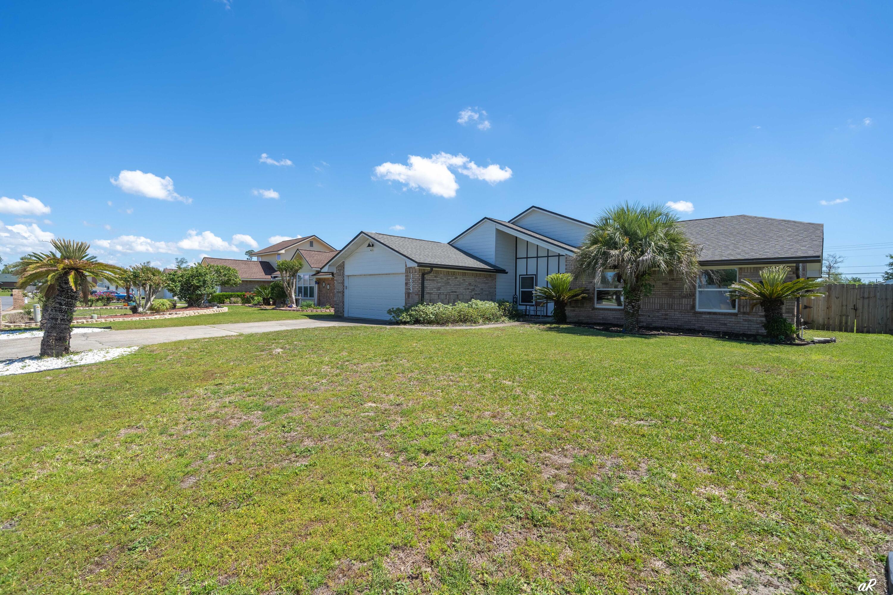 DERBY WOODS - Residential