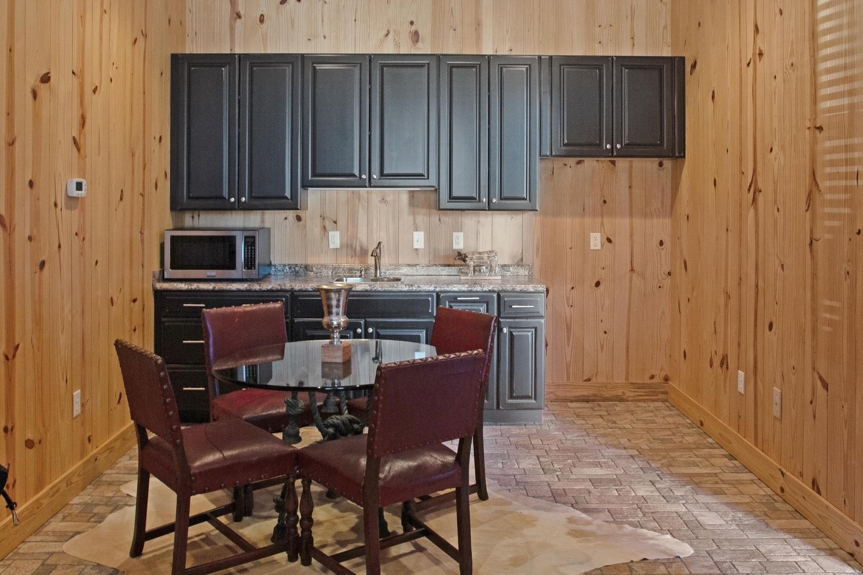 STABLES AT SANDY PINE - Residential