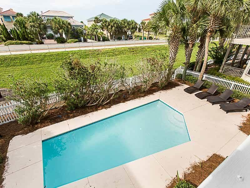 CRYSTAL SHORES - Residential