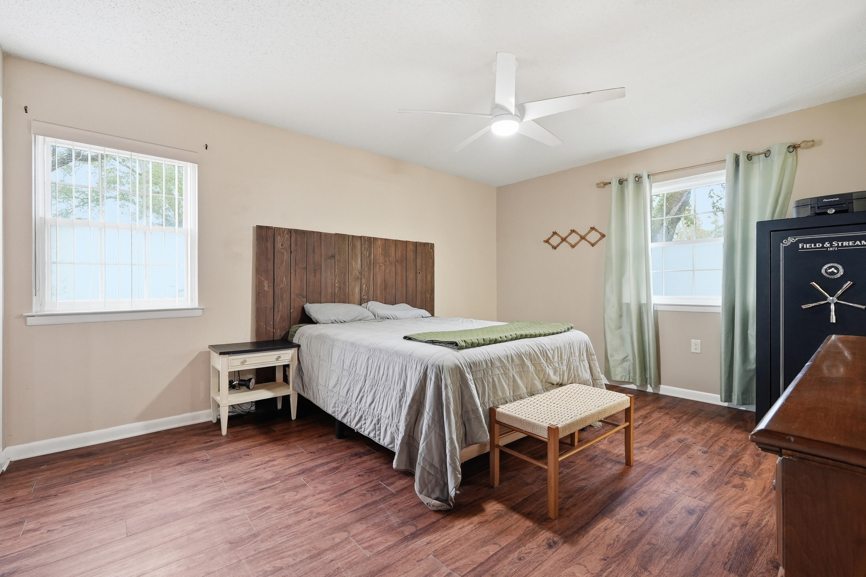 VICTORIA GARDENS 3 - Residential