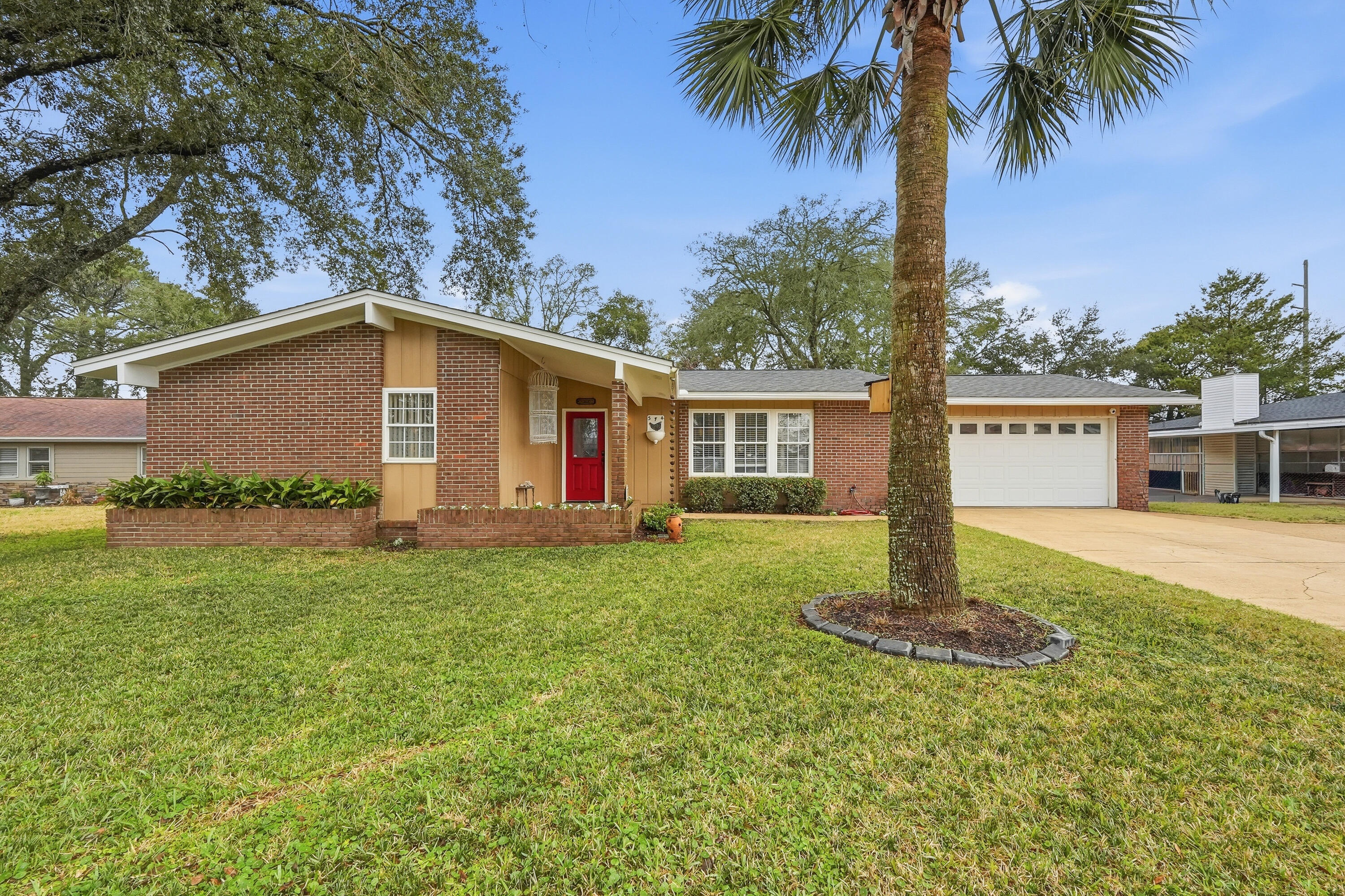 VICTORIA GARDENS 3 - Residential