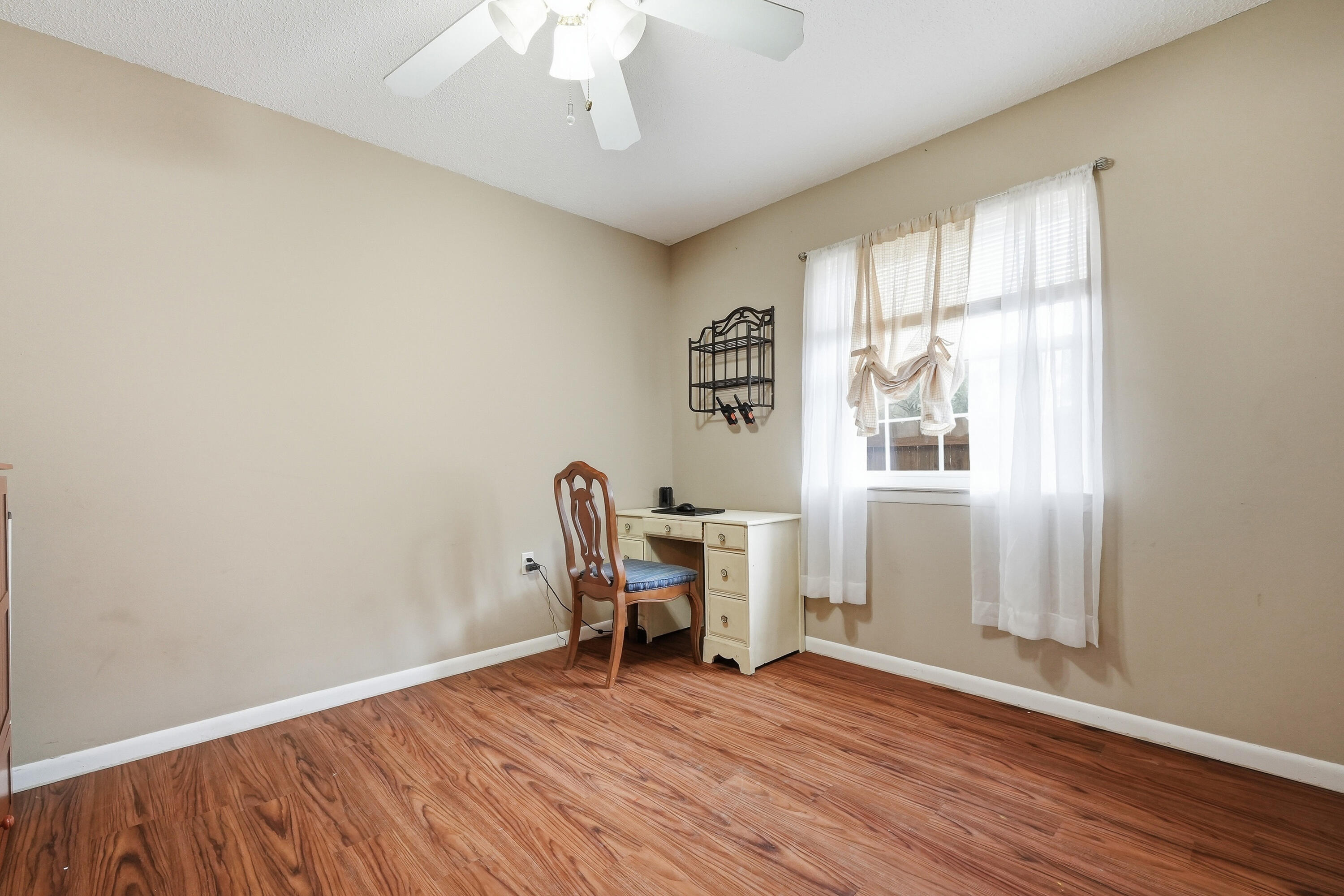 VICTORIA GARDENS 3 - Residential