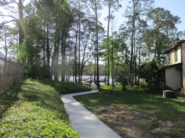 HIDDEN COVE T/H - Residential