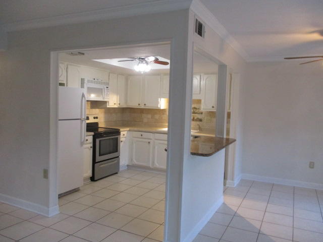 HIDDEN COVE T/H - Residential