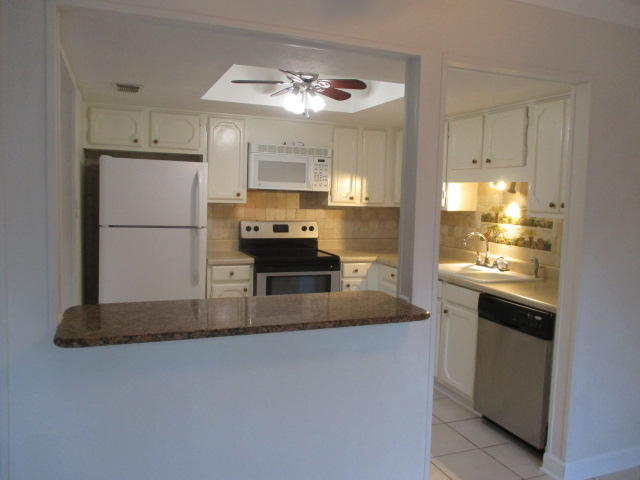 HIDDEN COVE T/H - Residential