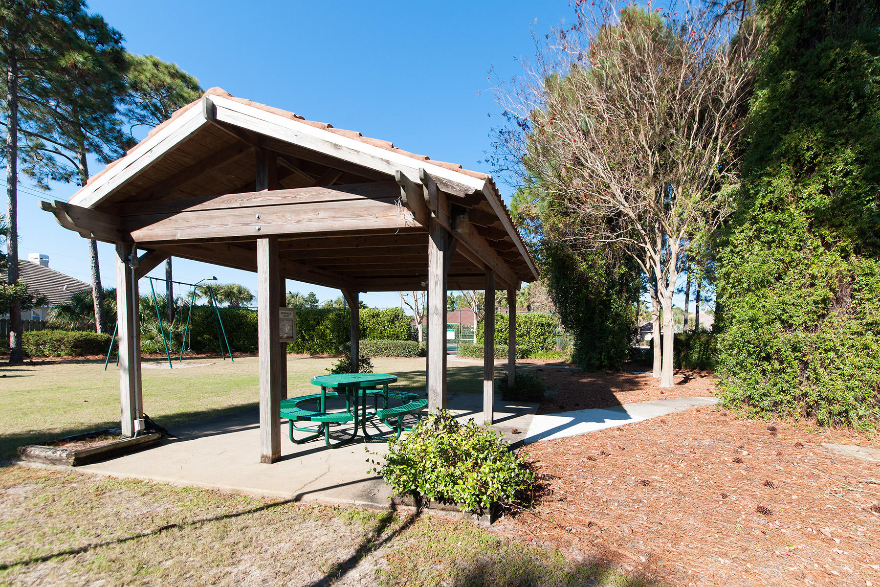 EMERALD LAKES PH 1 - Residential