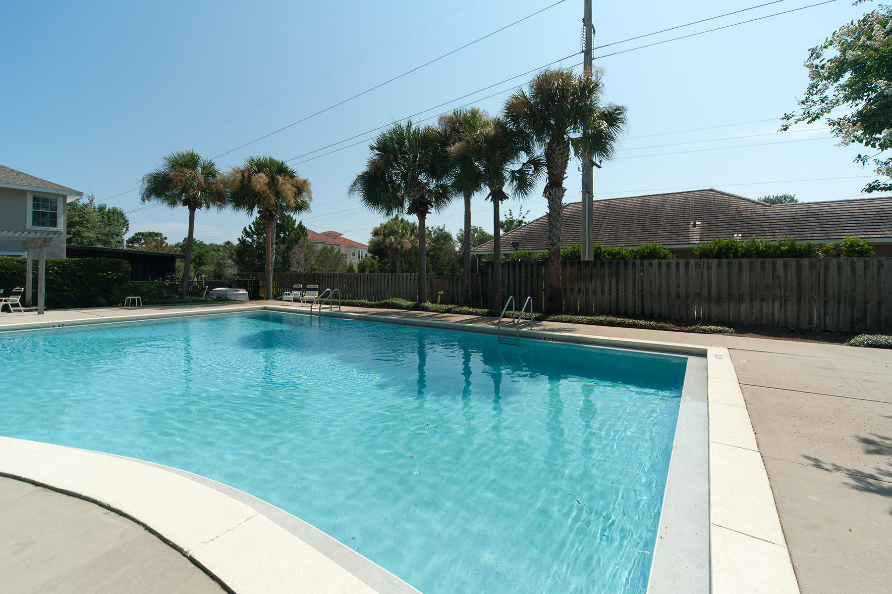 EMERALD LAKES PH 1 - Residential