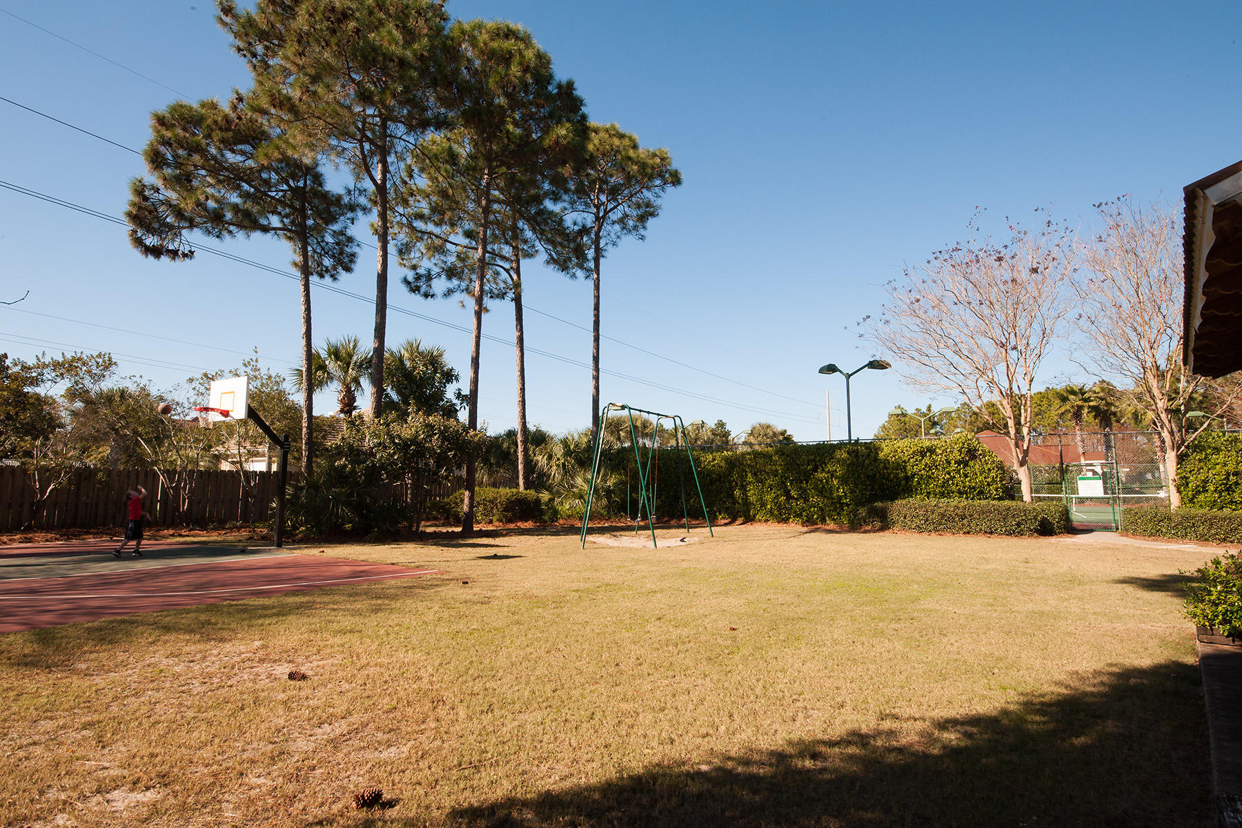 EMERALD LAKES PH 1 - Residential