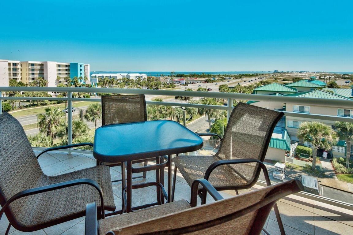 DESTIN WEST BEACH & BAY RESORT-GULFSIDE - Residential