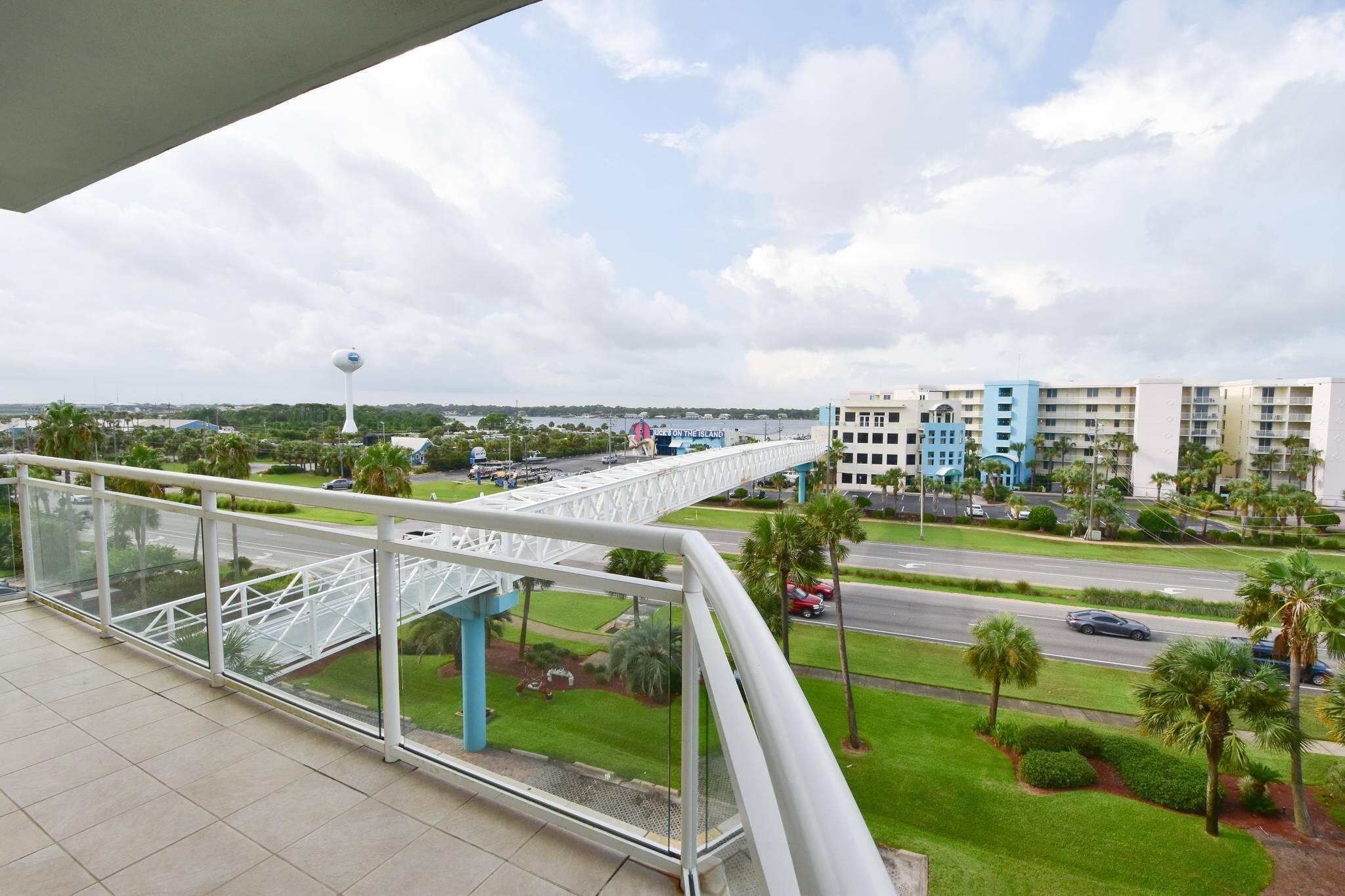 DESTIN WEST BEACH & BAY RESORT-GULFSIDE - Residential