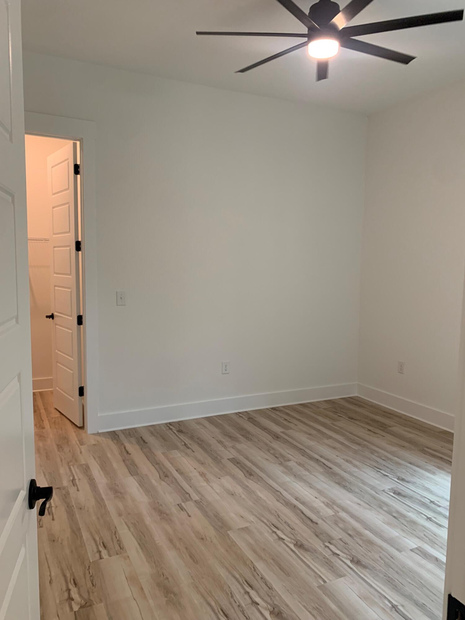 DEER MOSS CREEK - Residential