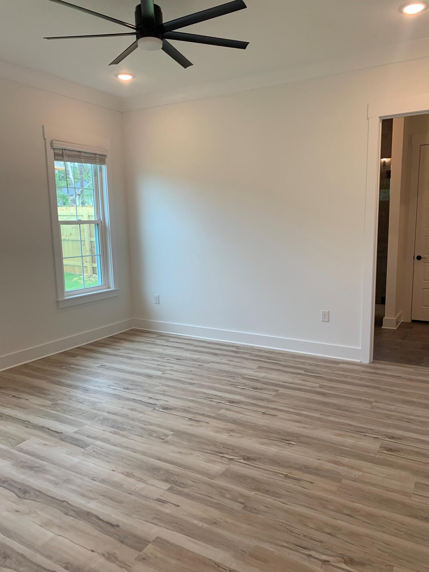 DEER MOSS CREEK - Residential