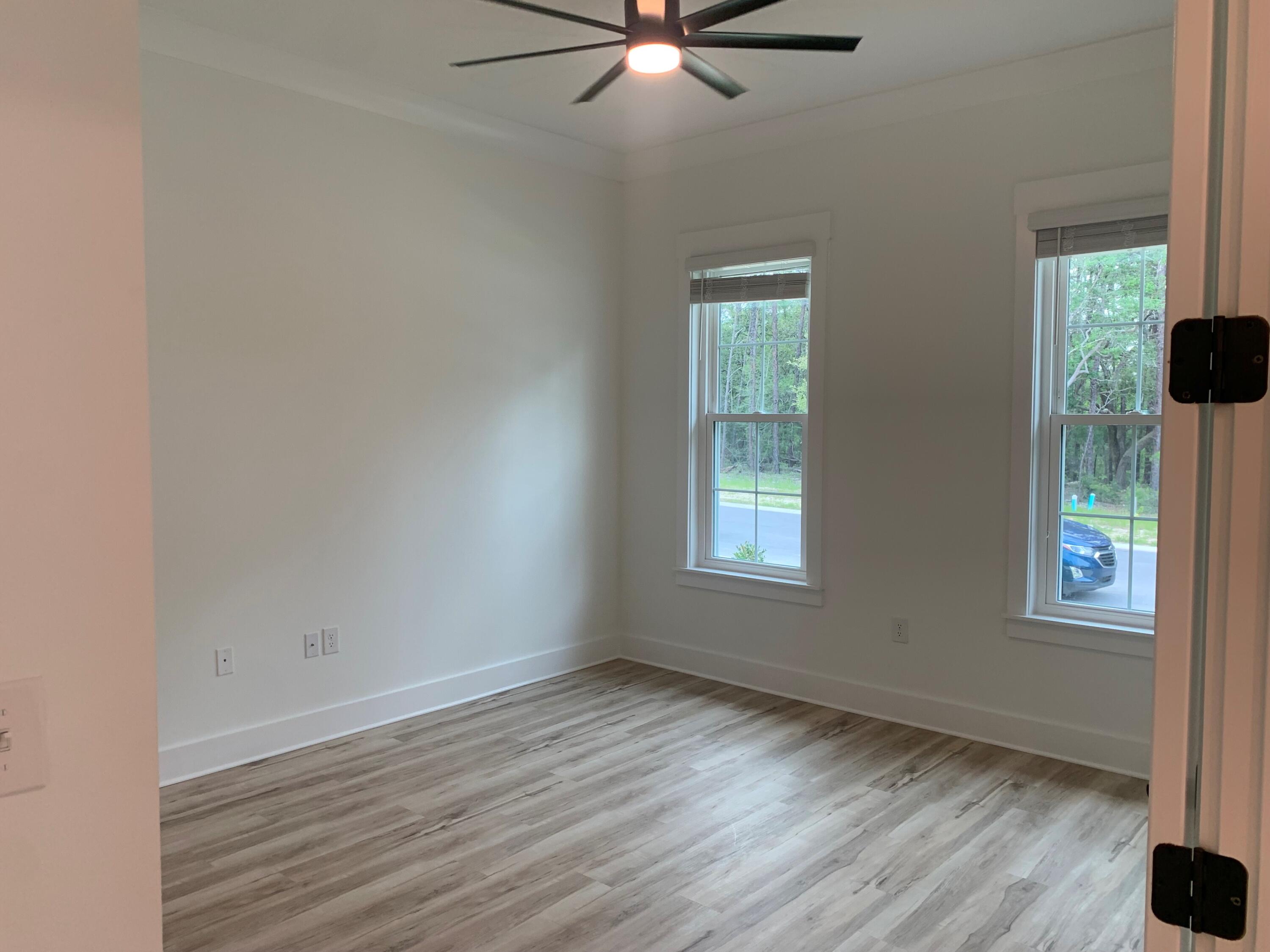 DEER MOSS CREEK - Residential