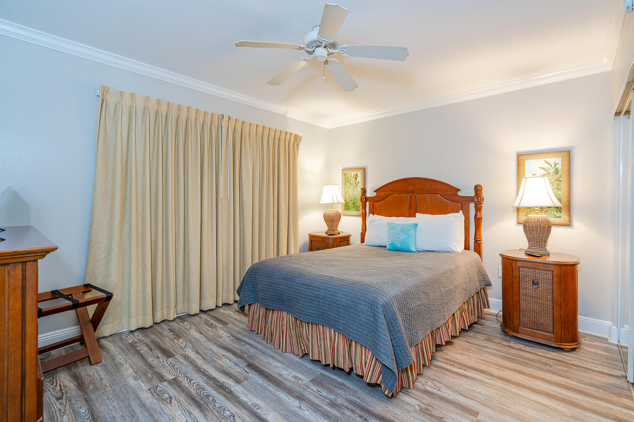 EMERALD BEACH PH 1 - Residential