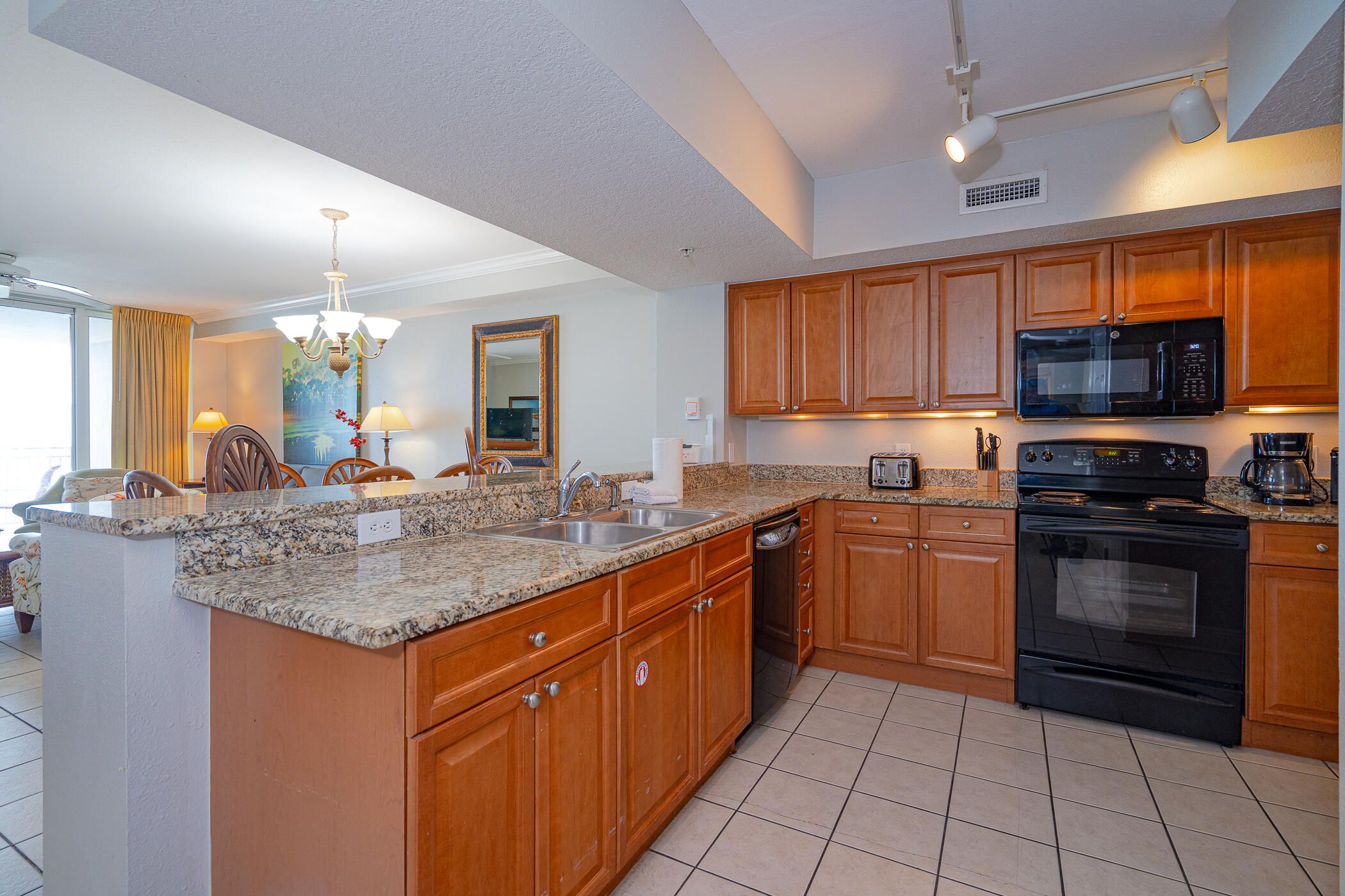 EMERALD BEACH PH 1 - Residential