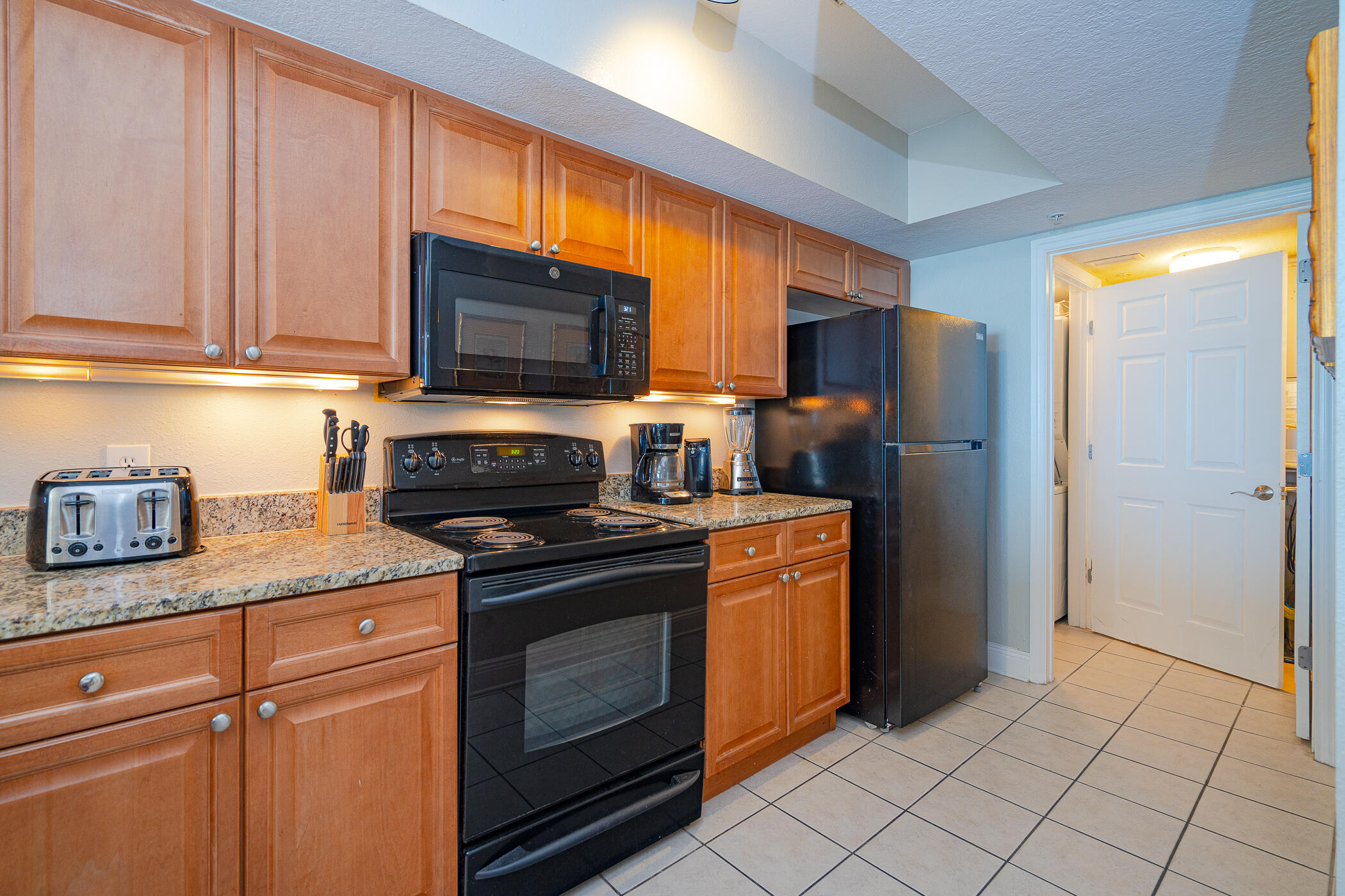 EMERALD BEACH PH 1 - Residential