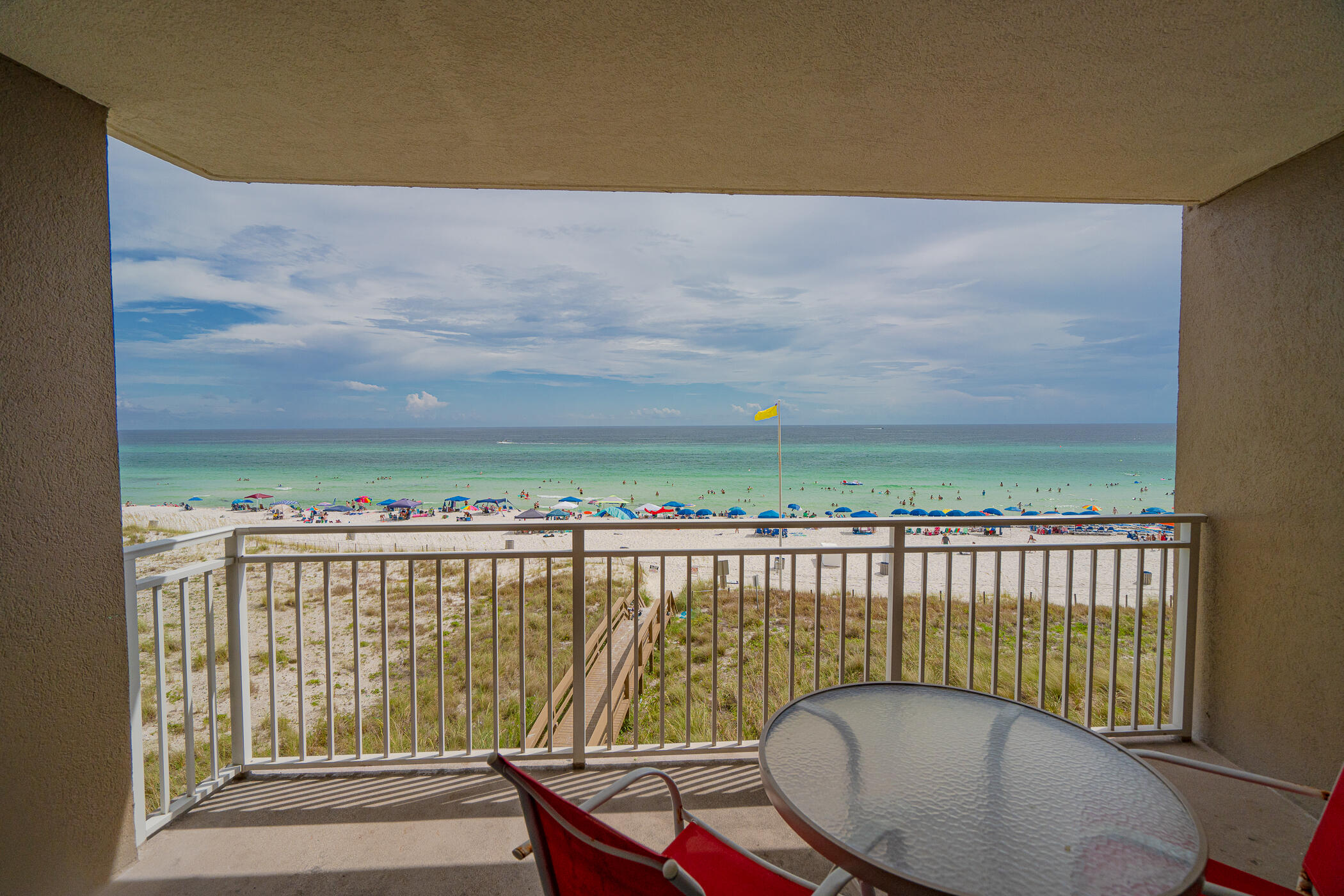 EMERALD BEACH PH 1 - Residential