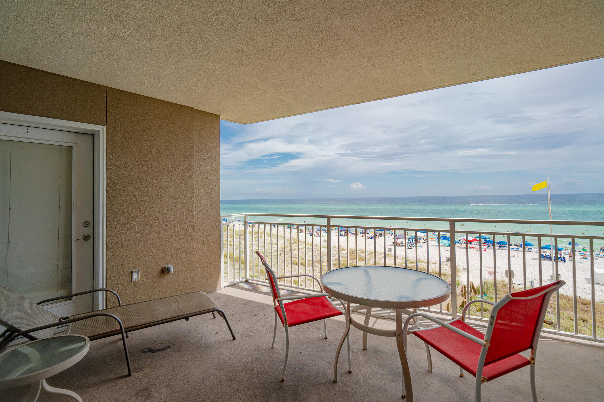 EMERALD BEACH PH 1 - Residential