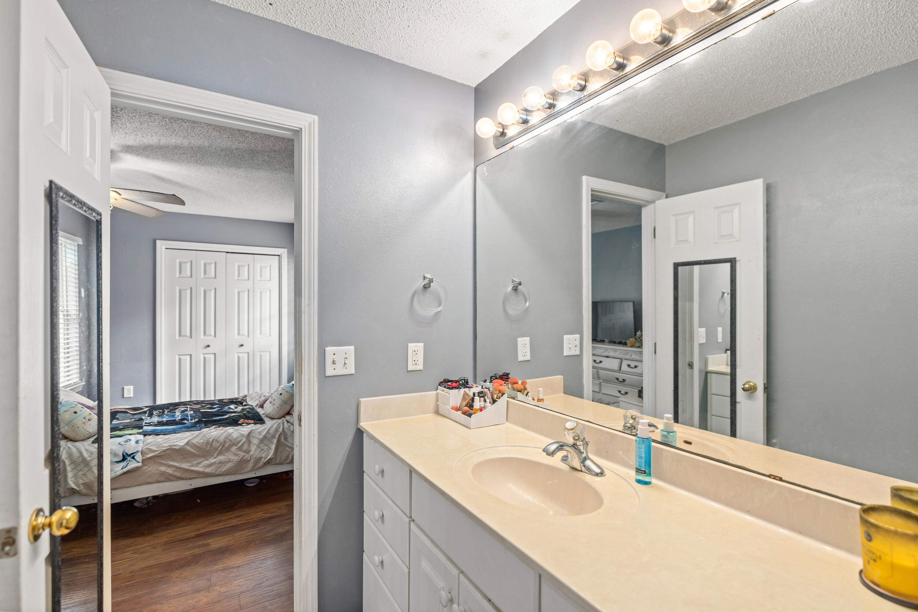 OLD BETHEL ESTATES PH I - Residential