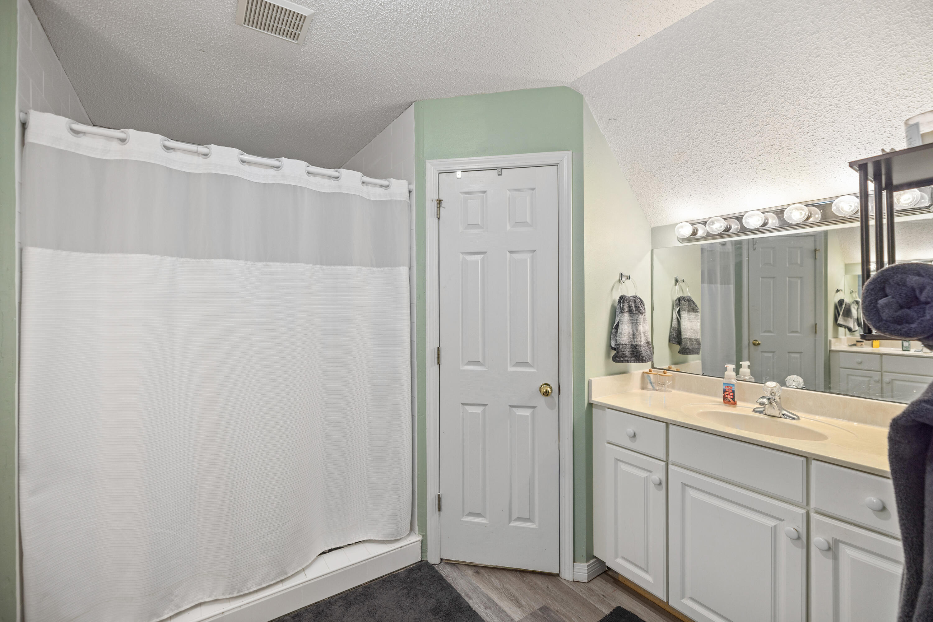 OLD BETHEL ESTATES PH I - Residential