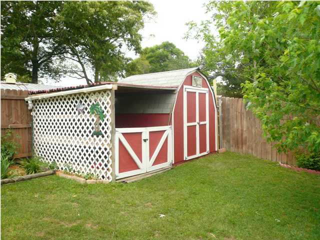 BROOKE ESTATES PH I - Residential