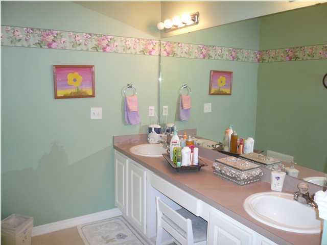 BROOKE ESTATES PH I - Residential