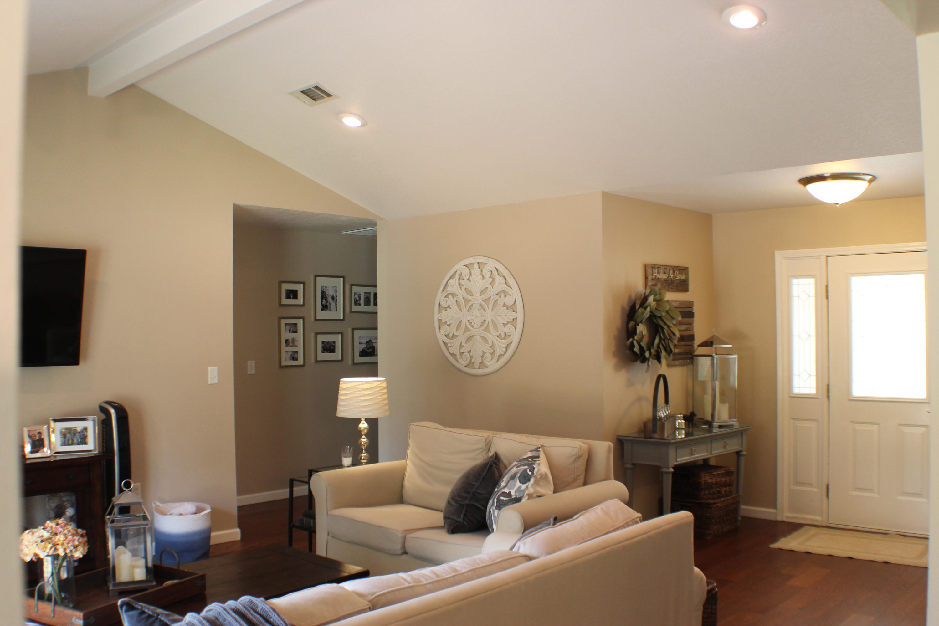 ROLLING HILLS ESTATES - Residential