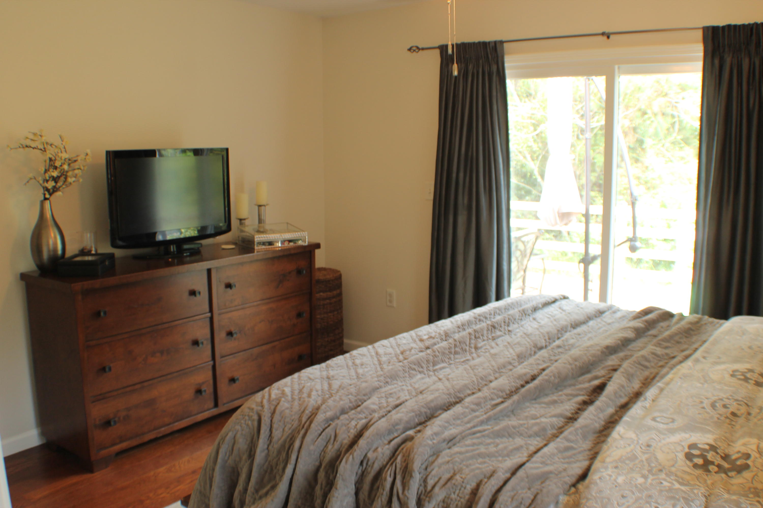 ROLLING HILLS ESTATES - Residential