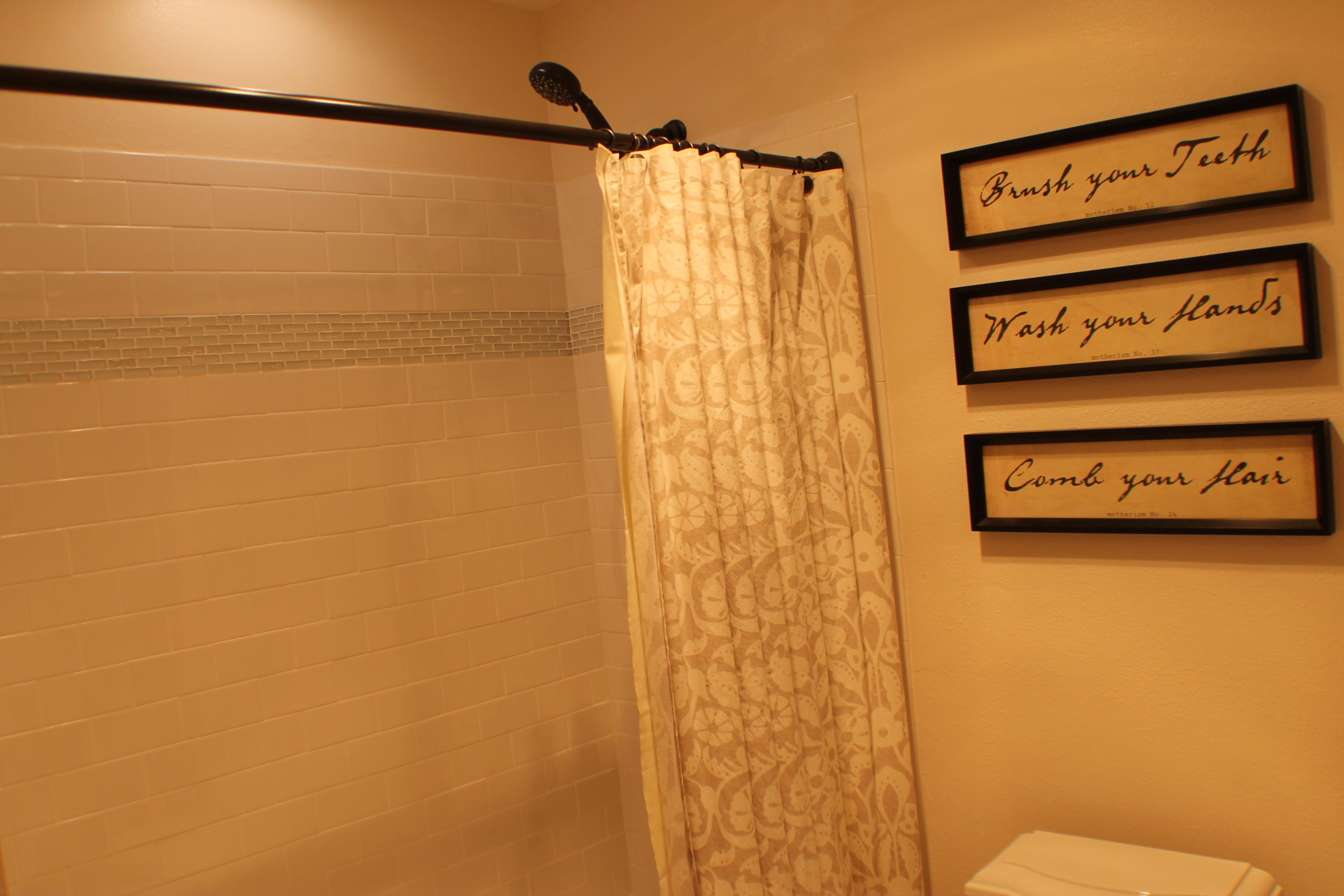 ROLLING HILLS ESTATES - Residential