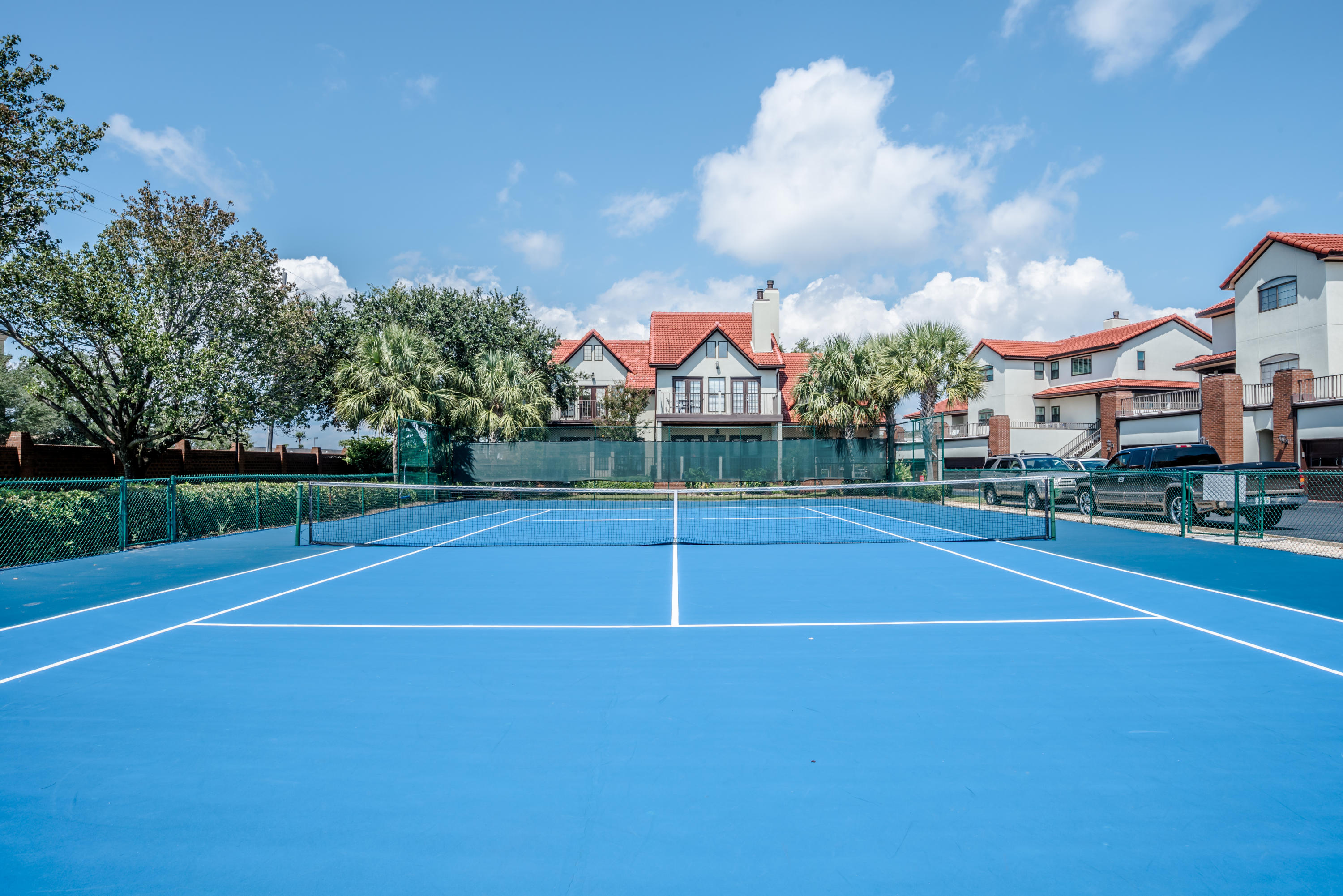 BAYBRIDGE CONDO - Residential