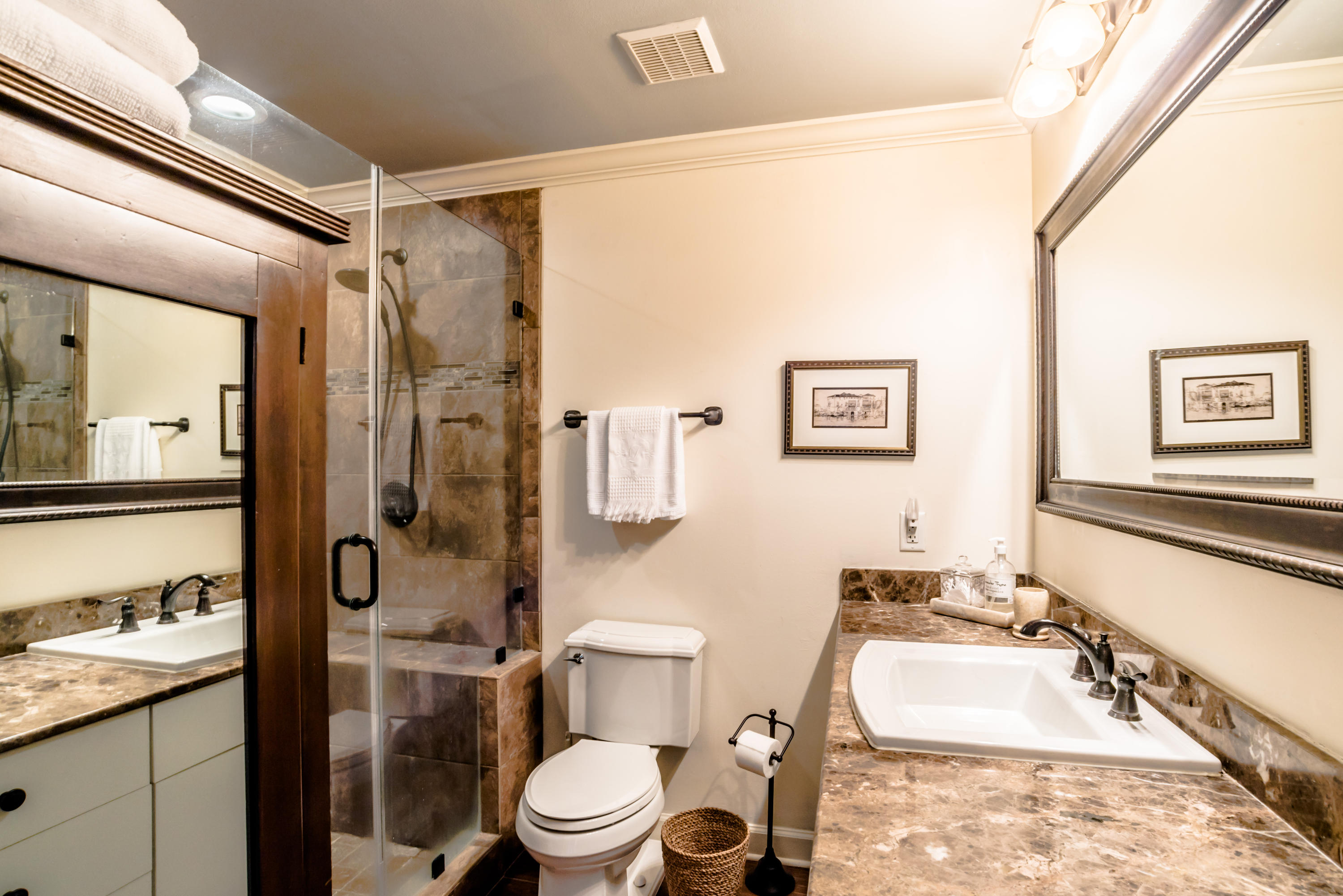 BAYBRIDGE CONDO - Residential