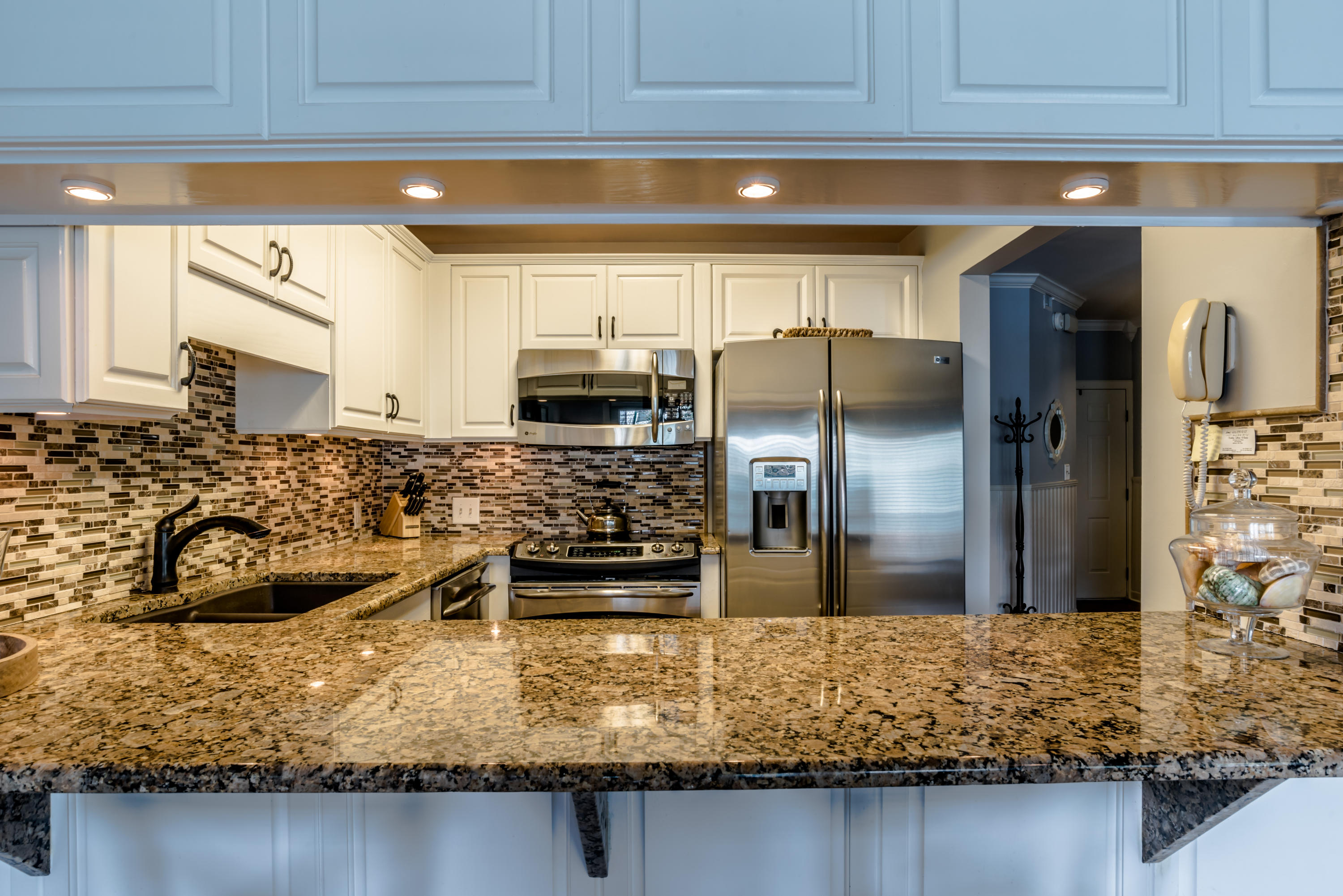 BAYBRIDGE CONDO - Residential