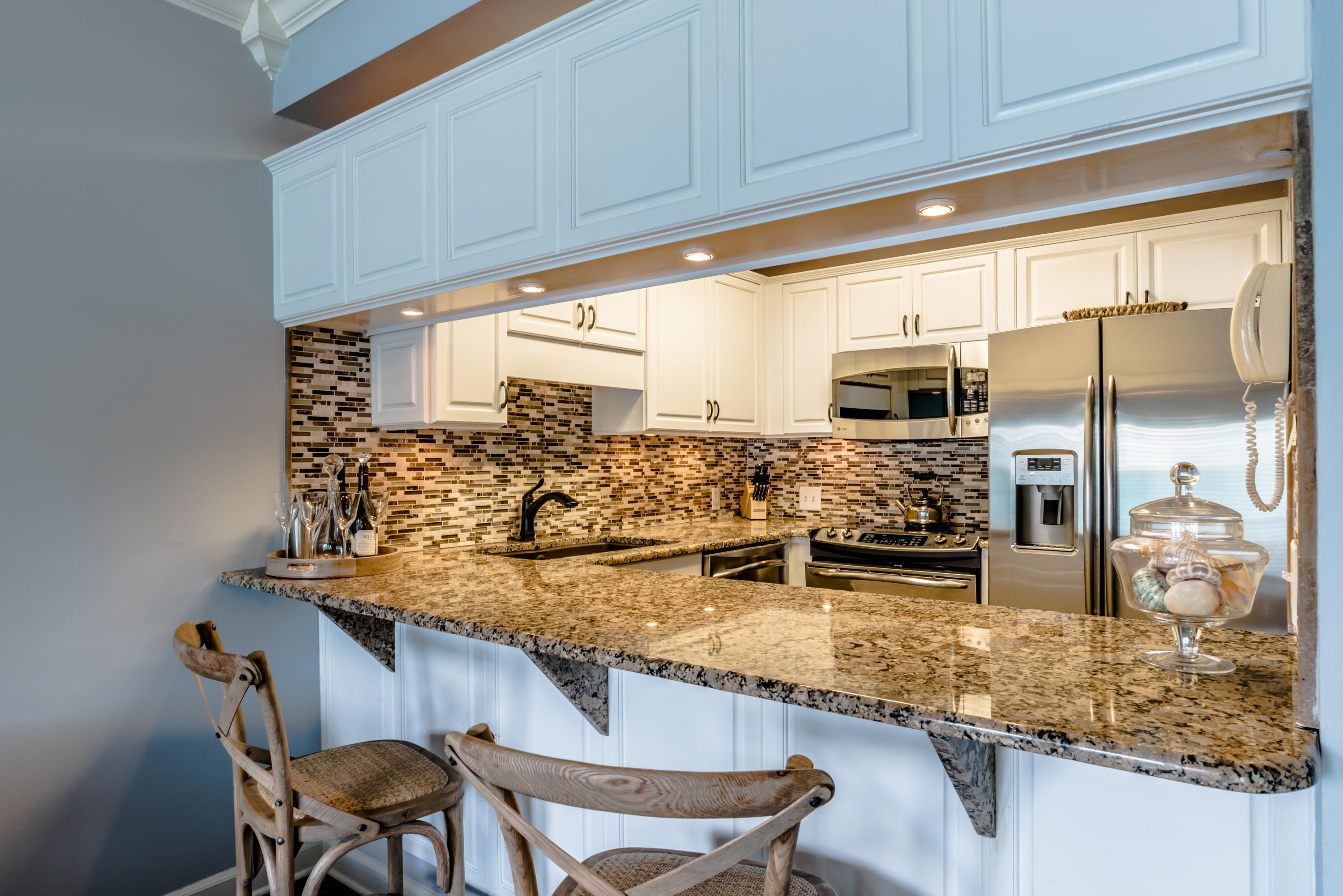 BAYBRIDGE CONDO - Residential