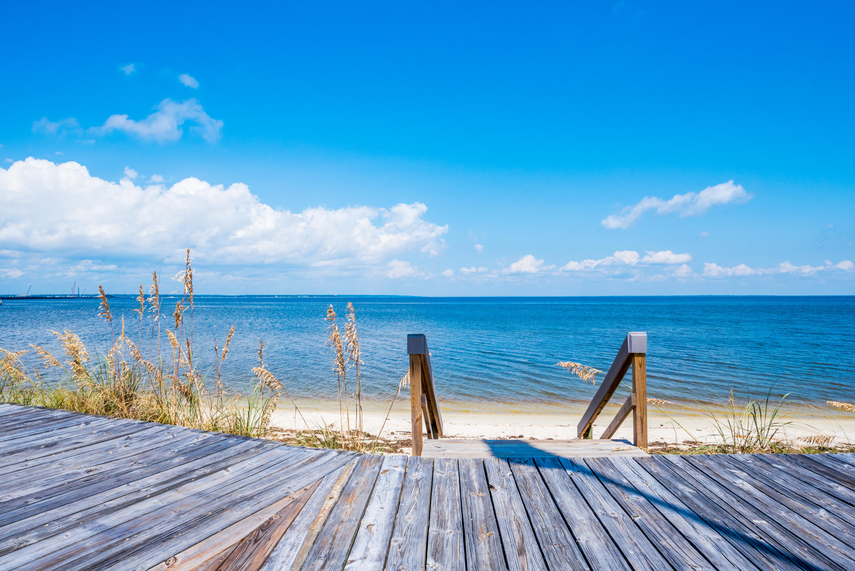 BAYBRIDGE CONDO - Residential