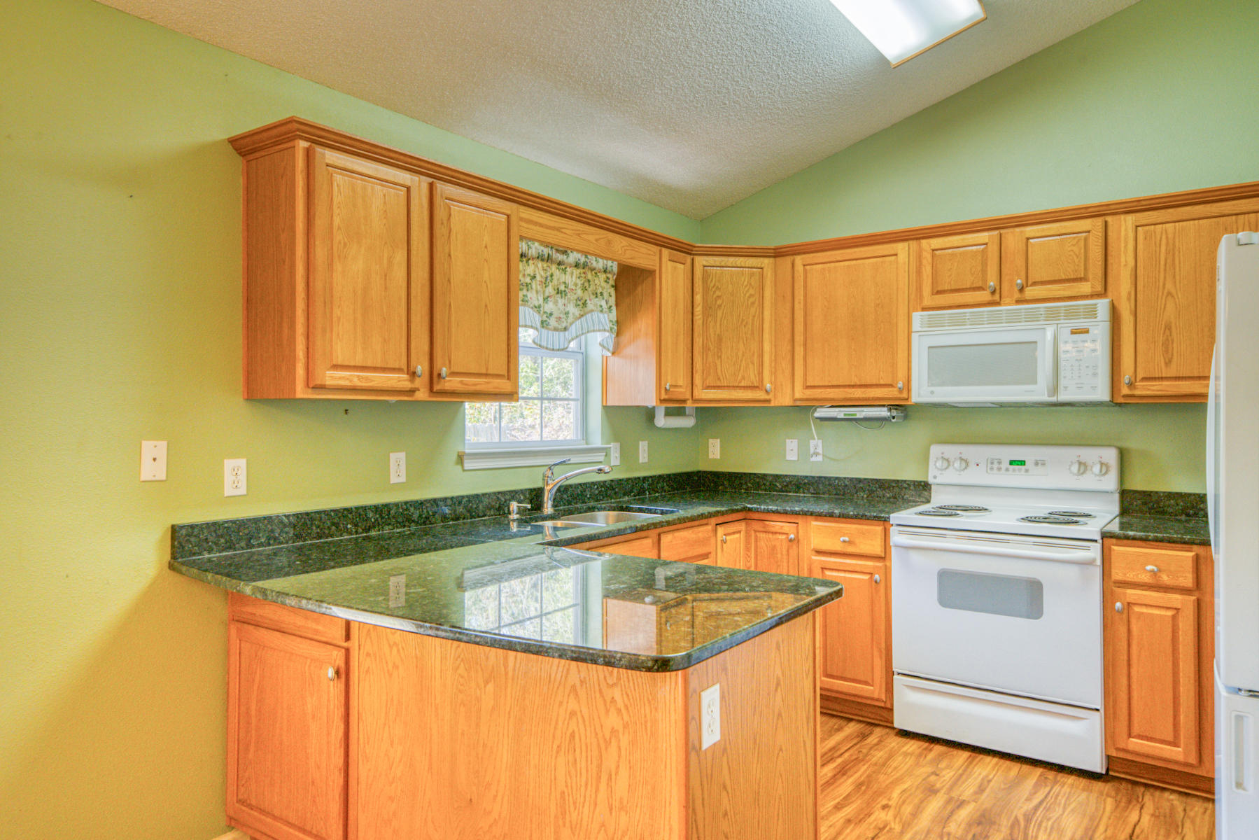 Tiffany Place - Residential