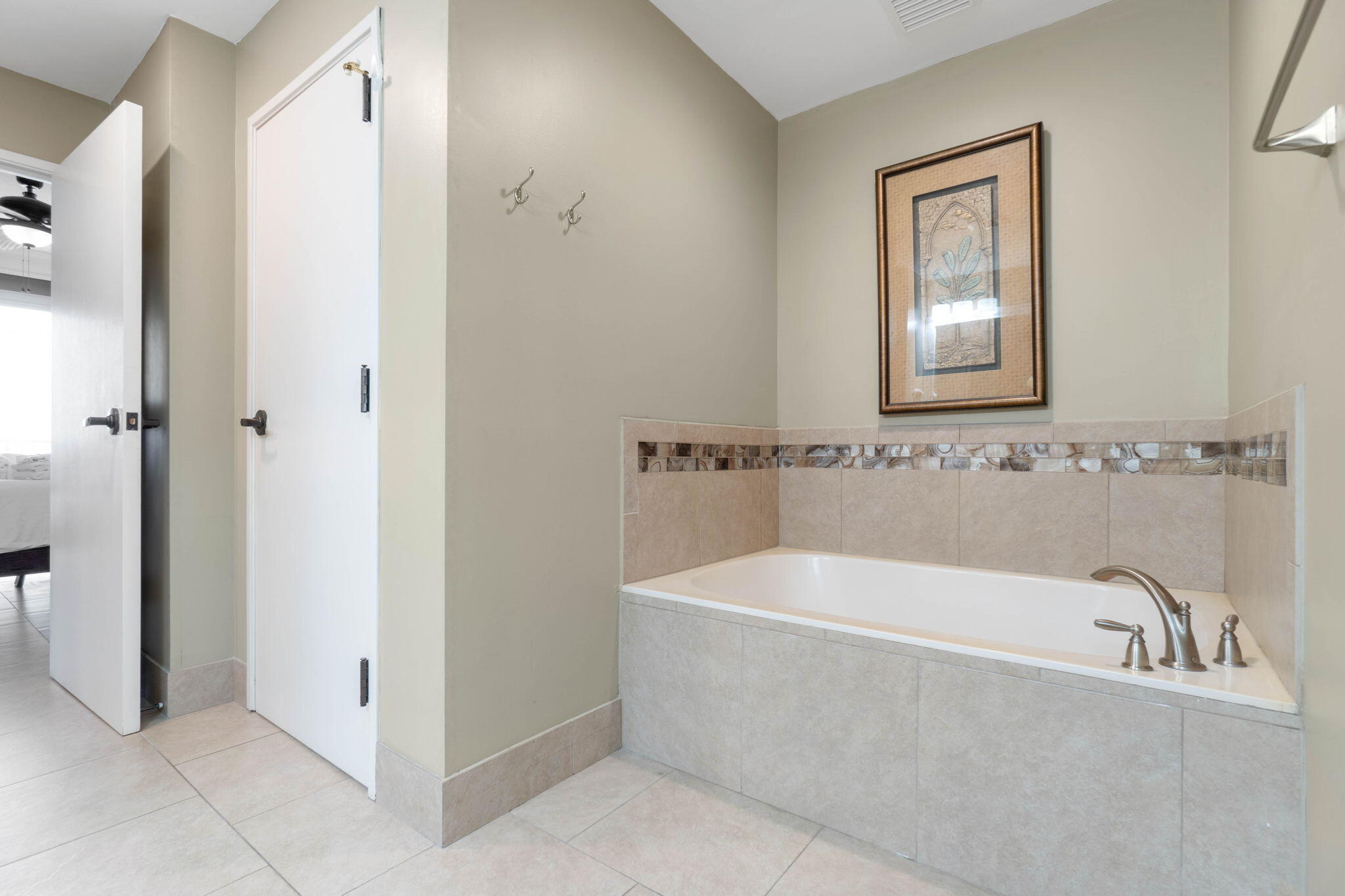 TIDES AT TOPS'L - Residential